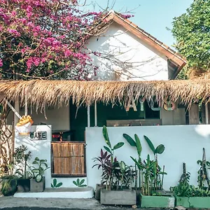 Ricca Eco , Uluwatu (Bali) Indonesia