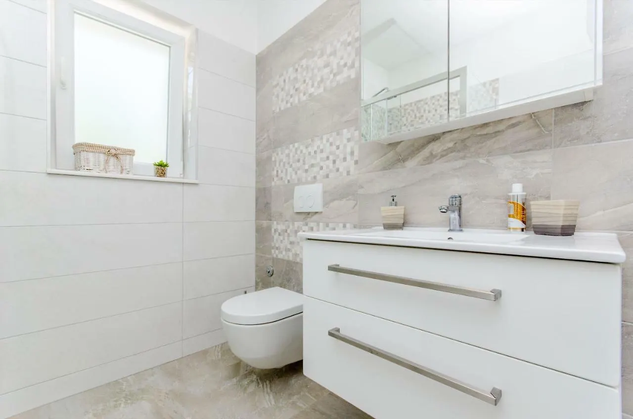 Beach & Park Apartment Kastela