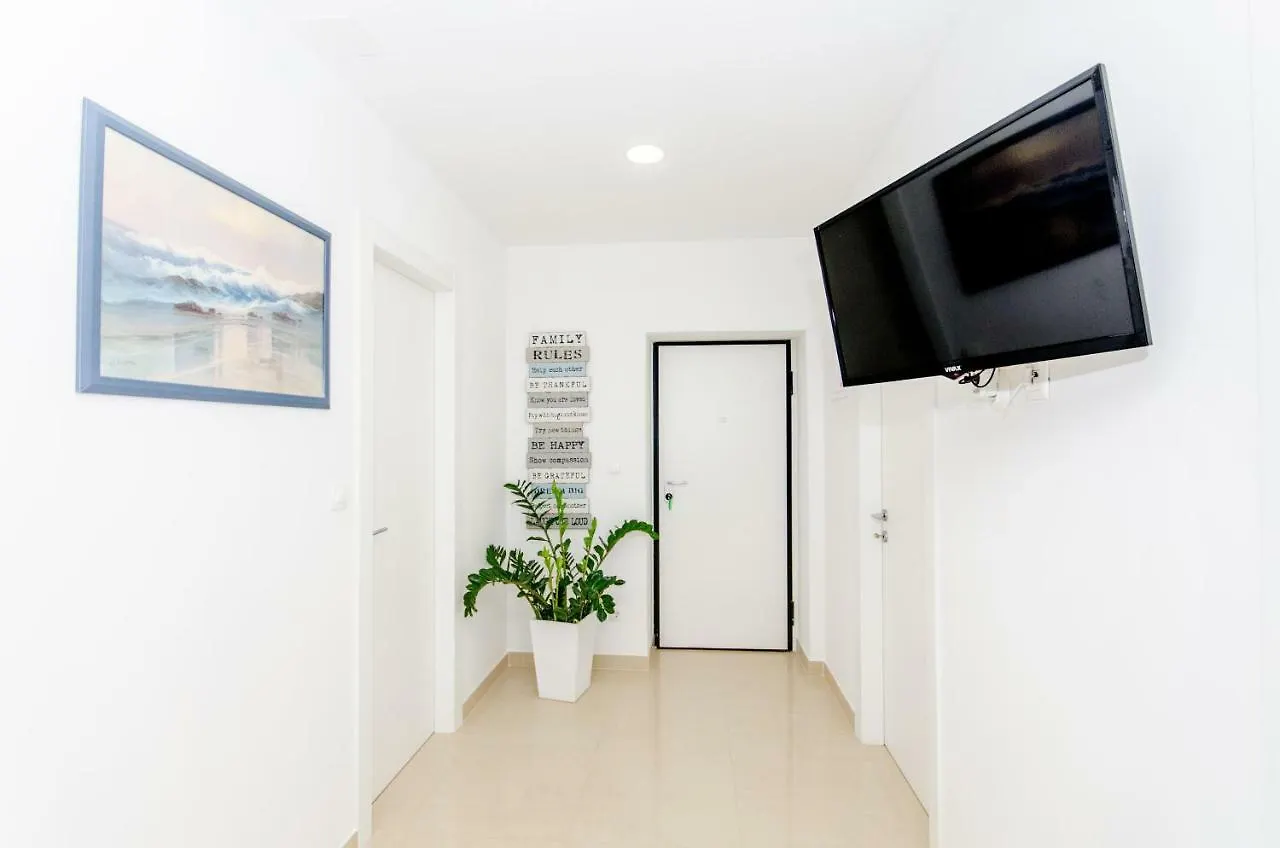 Beach & Park Apartment Kastela